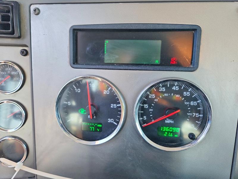 57896136 :رقم المزاد ، 2XKHAJ7X5FM462708 vin ، 2015 Kenworth T370 مزاد بيع