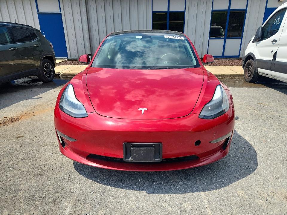 56848126 :رقم المزاد ، 5YJ3E1EA1NF288755 vin ، 2022 Tesla Model 3 مزاد بيع