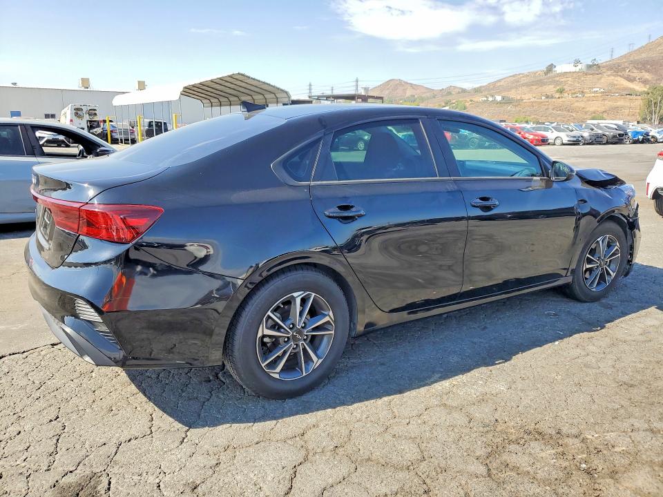 2024 Kia Forte მანქანა იყიდება აუქციონზე, vin: 3KPF24AD9RE750711, აუქციონის ნომერი: 58649886