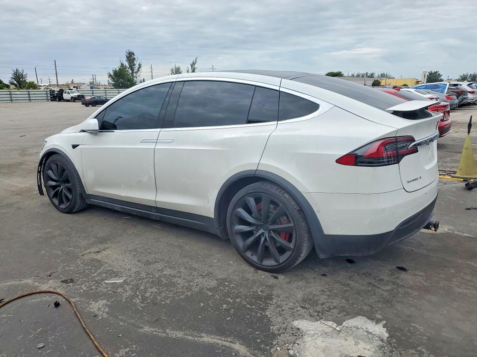 Продаж на аукціоні авто 2017 Tesla Model X, vin: 5YJXCBE29HF039274, номер лоту: 56124616