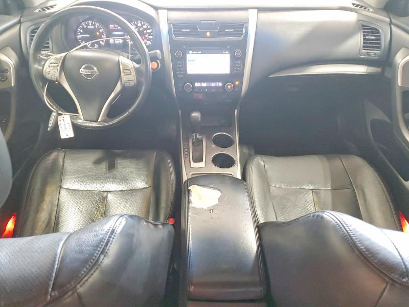 2015 Nissan Altima მანქანა იყიდება აუქციონზე, vin: 1N4AL3AP3FN300433, აუქციონის ნომერი: 58331396