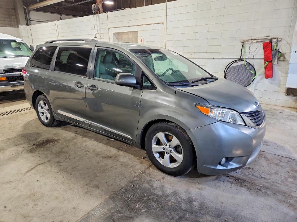 Продажа на аукционе авто 2011 Toyota Sienna, vin: 5TDKK3DC4BS079469, номер лота: 56699756