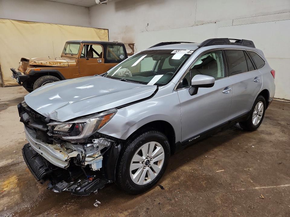 53450366 :رقم المزاد ، 4S4BSACC1J3361327 vin ، 2018 Subaru Outback مزاد بيع