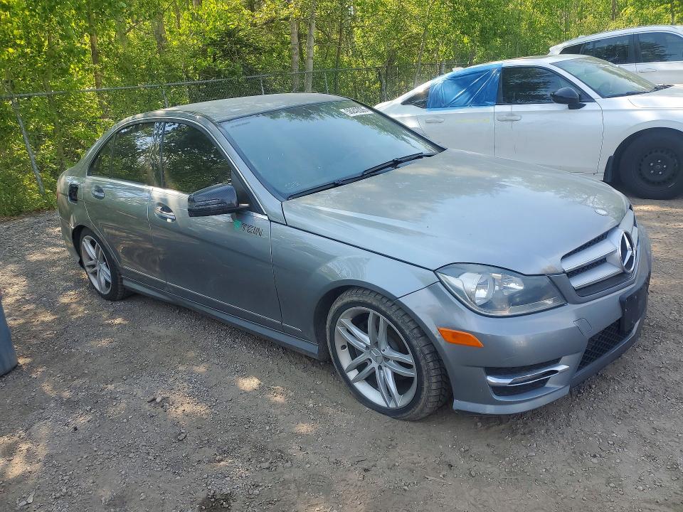 2012 Mercedes-benz C მანქანა იყიდება აუქციონზე, vin: WDDGF8FB0CA709066, აუქციონის ნომერი: 56242926