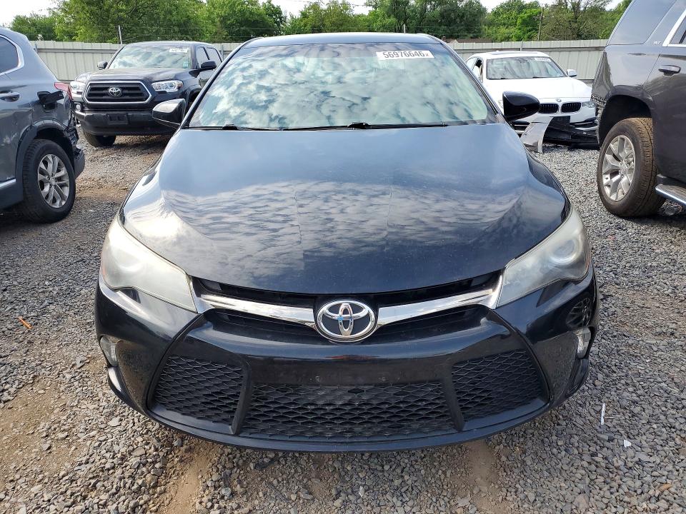 56976646 :رقم المزاد ، 4T1BF1FK2HU791881 vin ، 2017 Toyota Camry مزاد بيع