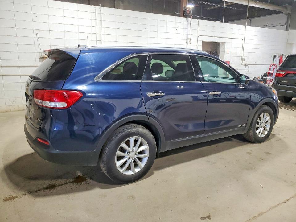 2017 Kia Sorento მანქანა იყიდება აუქციონზე, vin: 5XYPGDA54HG214152, აუქციონის ნომერი: 57703656