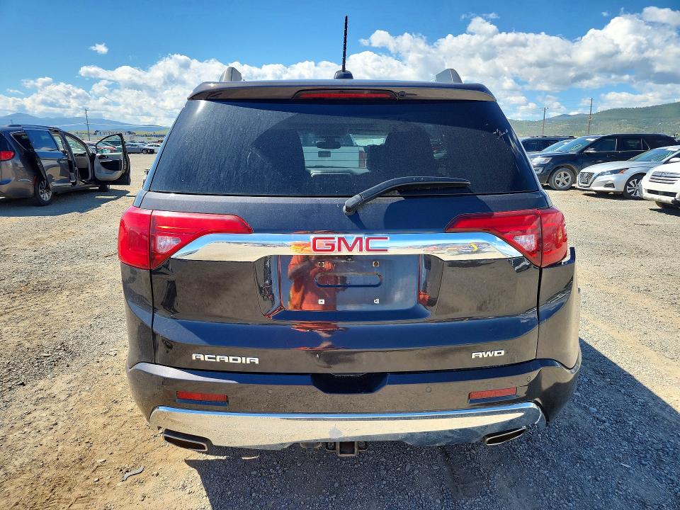57140946 :رقم المزاد ، 1GKKNXLS1JZ108564 vin ، 2018 Gmc Acadia مزاد بيع