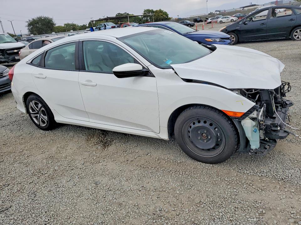 Продажа на аукционе авто 2018 Honda Civic, vin: 2HGFC2F58JH513737, номер лота: 55556766