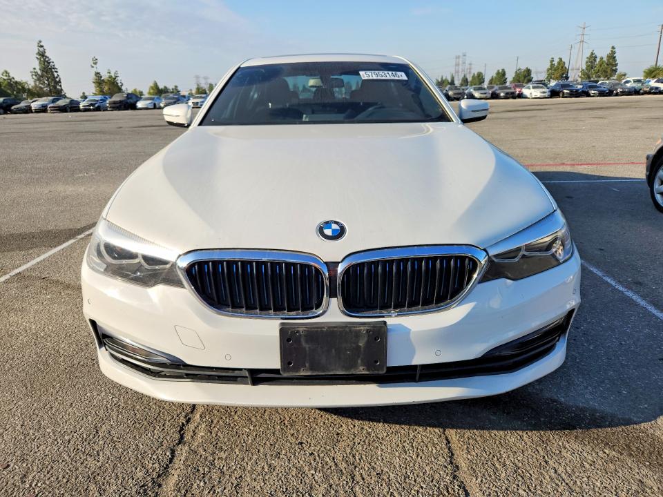 2018 Bmw 530e მანქანა იყიდება აუქციონზე, vin: WBAJA9C57JB034260, აუქციონის ნომერი: 57953146