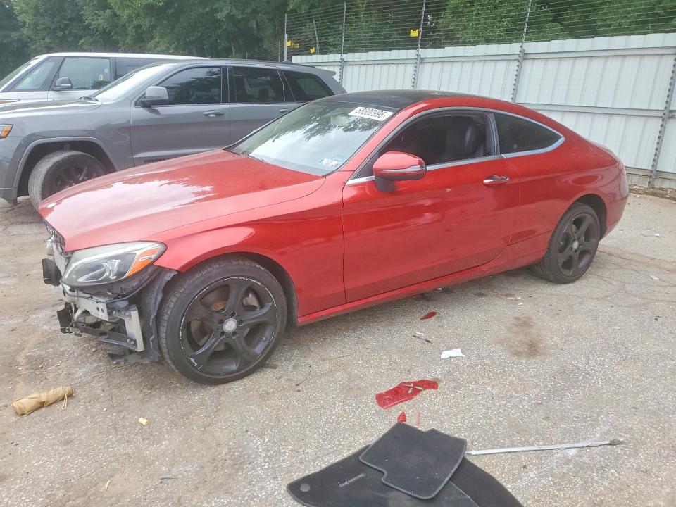 58600996 :رقم المزاد ، WDDWJ4KB5HF328364 vin ، 2017 Mercedes-benz C مزاد بيع