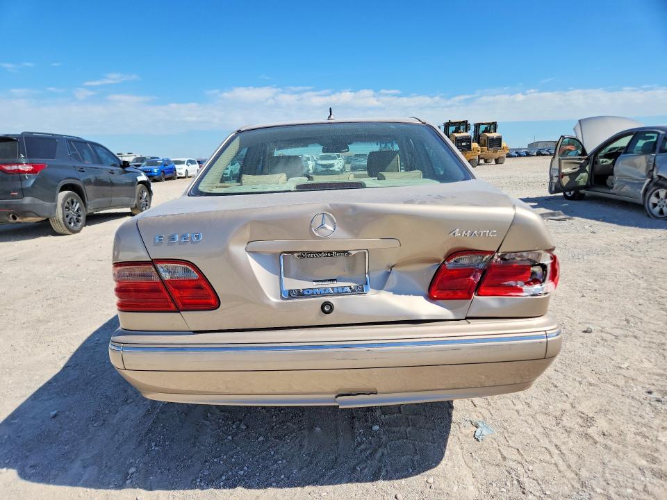 2002 Mercedes-benz E მანქანა იყიდება აუქციონზე, vin: WDBJF82J62X067573, აუქციონის ნომერი: 57074106