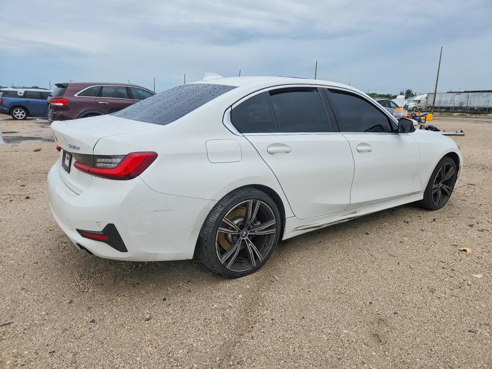 55951386 :رقم المزاد ، 3MW5R1J05L8B18309 vin ، 2020 Bmw 330i مزاد بيع