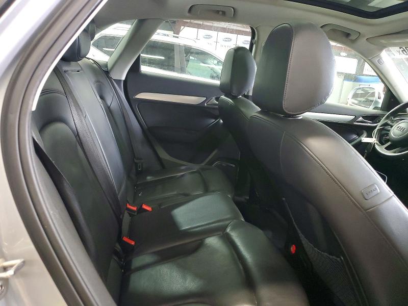 58329786 :رقم المزاد ، WA1GFCFSXFR010766 vin ، 2015 Audi Q3 مزاد بيع