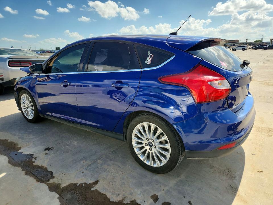 56545186 :رقم المزاد ، 1FAHP3N25CL267234 vin ، 2012 Ford Focus مزاد بيع
