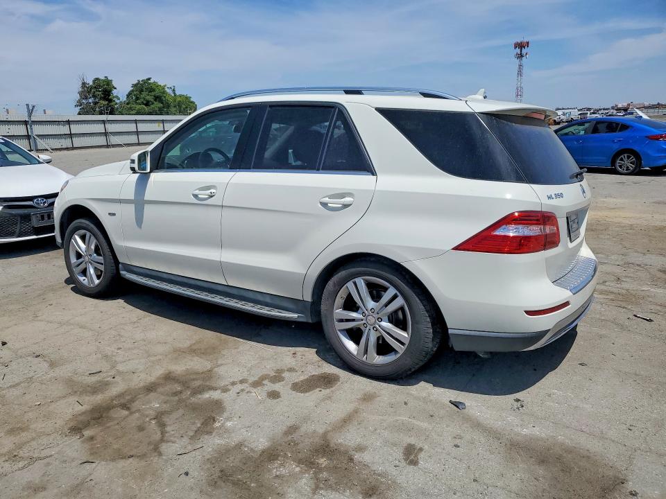 55544816 :رقم المزاد ، 4JGDA5HB0CA012614 vin ، 2012 Mercedes-benz Ml مزاد بيع