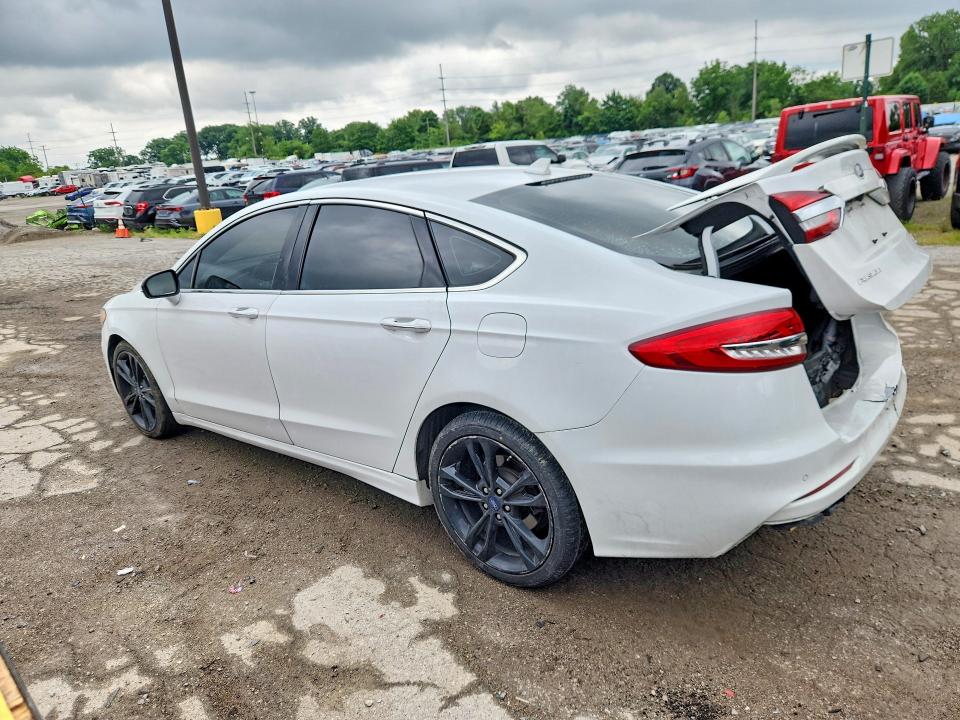 Продажа на аукционе авто 2020 Ford Fusion, vin: 3FA6P0K92LR115453, номер лота: 56348266