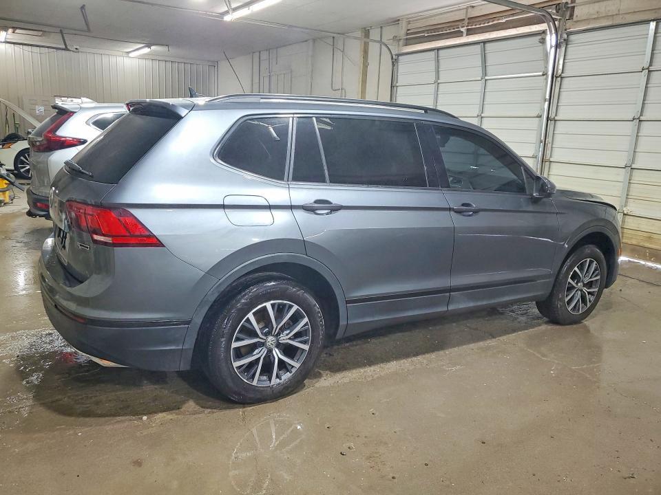 Продажа на аукционе авто 2020 Volkswagen Tiguan, vin: 3VV2B7AX1LM106211, номер лота: 55682146