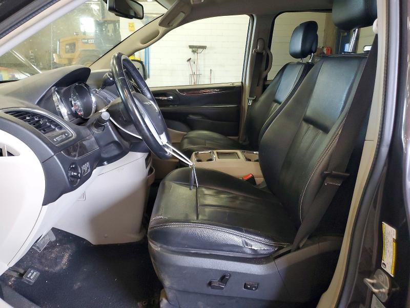 57245596 :رقم المزاد ، 2C4RC1BG8FR637831 vin ، 2015 Chrysler Town & Country مزاد بيع