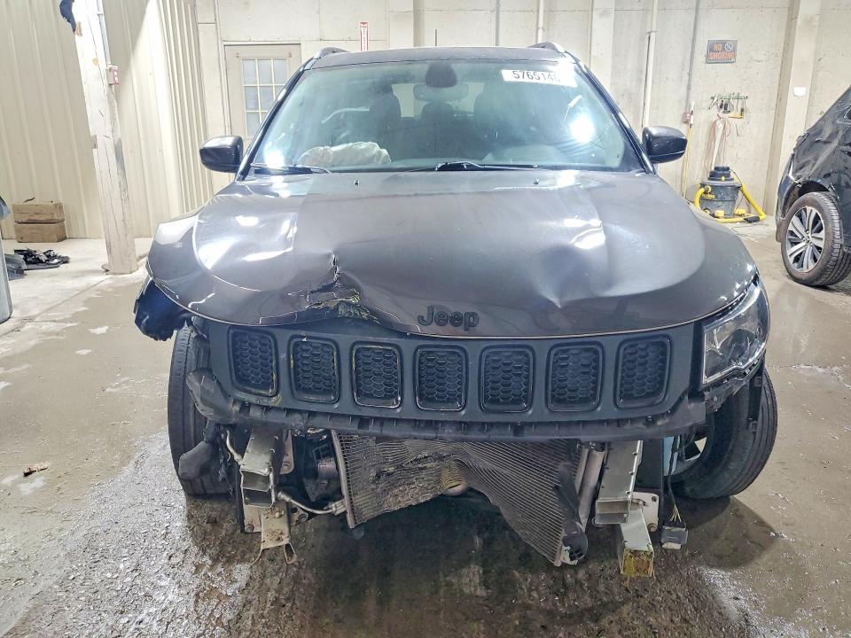 2020 Jeep Compass მანქანა იყიდება აუქციონზე, vin: 3C4NJCBB4LT122810, აუქციონის ნომერი: 57651406
