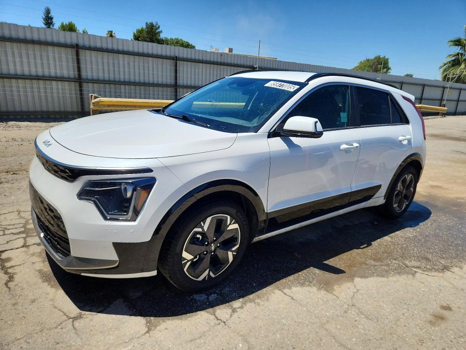 Auction sale of the 2024 Kia Niro, vin: KNDCR3L1XR5110644, lot number: 85977005