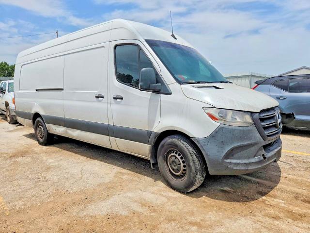 58400936 :رقم المزاد ، W1Y4EDHY3MT077191 vin ، 2021 Mercedes-benz Sprinter مزاد بيع