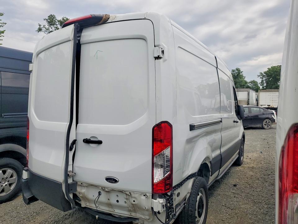 2023 Ford Transit მანქანა იყიდება აუქციონზე, vin: 1FTBR1C82PKB38983, აუქციონის ნომერი: 69057636