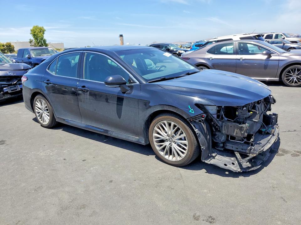 55602266 :رقم المزاد ، 4T1B11HK5KU779680 vin ، 2019 Toyota Camry مزاد بيع