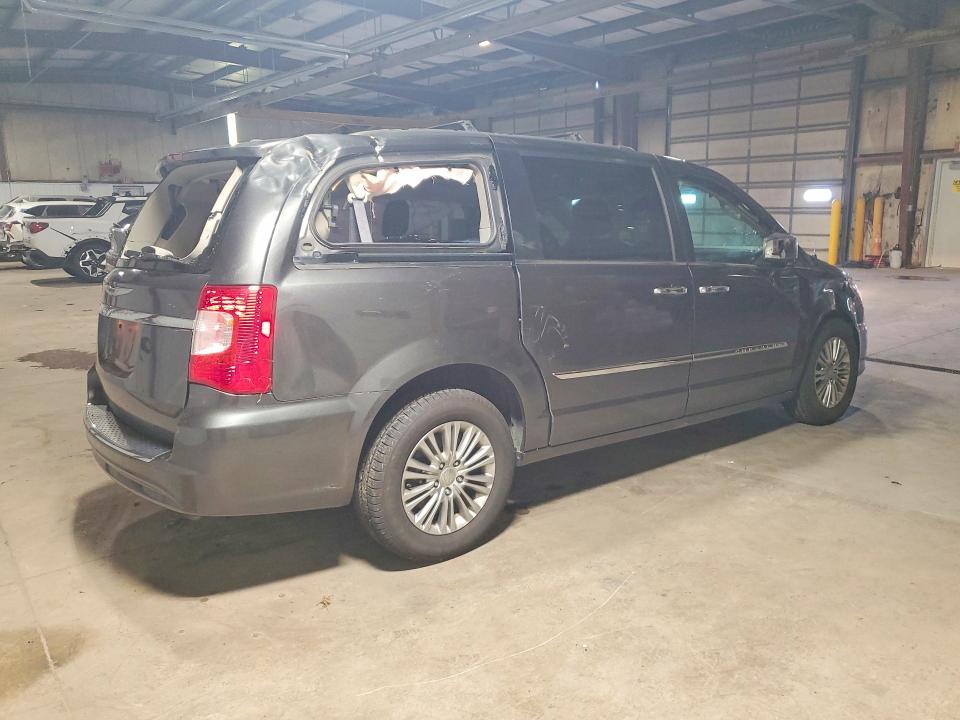 2016 Chrysler Town & Country მანქანა იყიდება აუქციონზე, vin: 2C4RC1CG6GR190710, აუქციონის ნომერი: 56525526