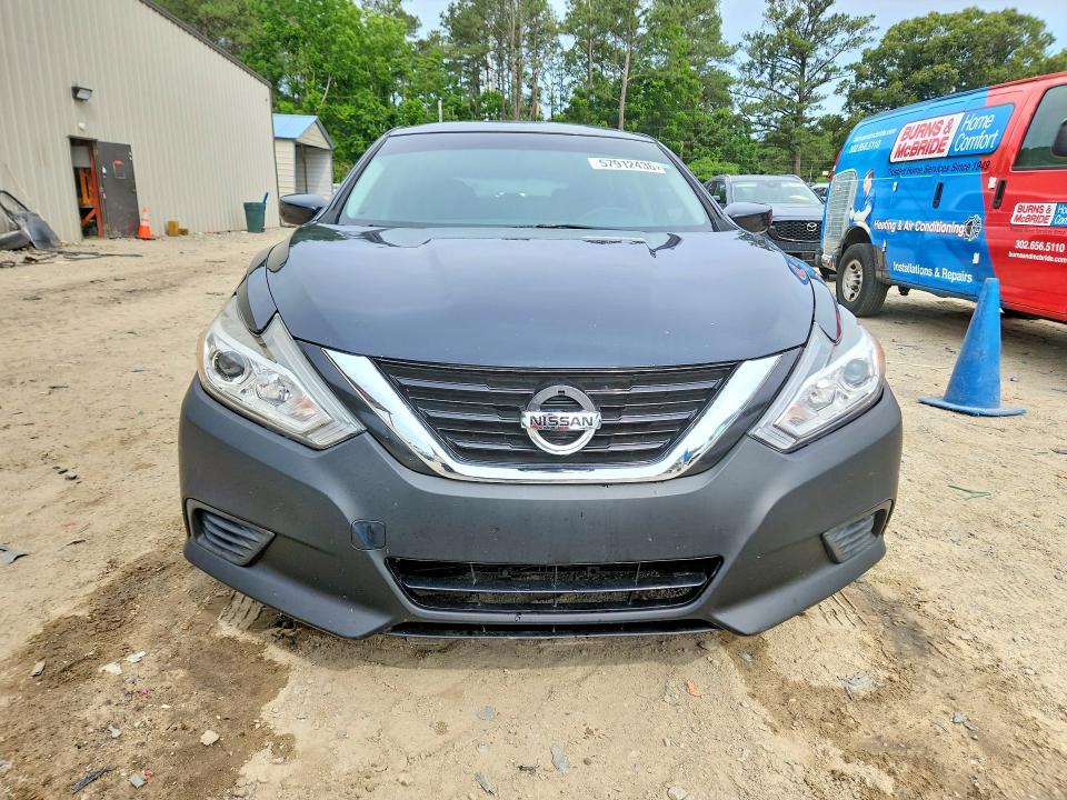 Продажа на аукционе авто 2017 Nissan Altima, vin: 1N4AL3AP7HN345569, номер лота: 57912436