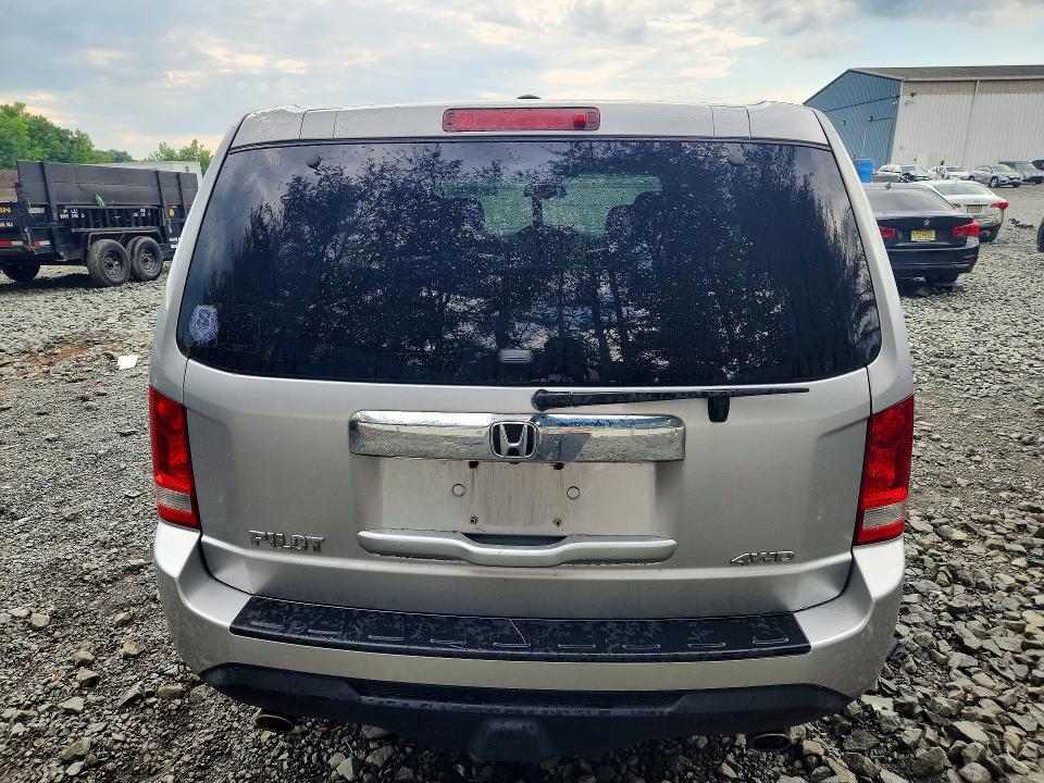57269156 :رقم المزاد ، 5FNYF4H5XFB035115 vin ، 2015 Honda Pilot مزاد بيع