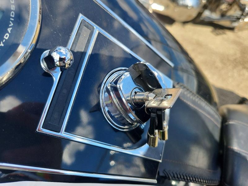 2011 Harley Davidson Flstn მანქანა იყიდება აუქციონზე, vin: 1HD1JD518BB013529, აუქციონის ნომერი: 53245236