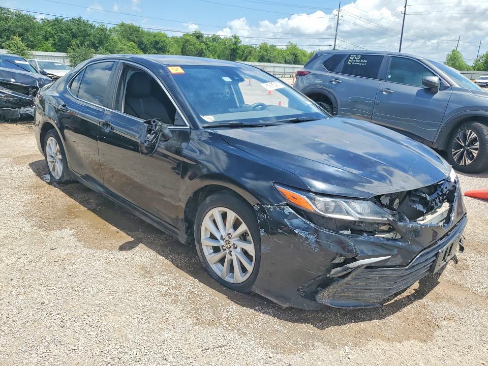52053456 :رقم المزاد ، 4T1C11AK2PU084627 vin ، 2023 Toyota Camry مزاد بيع