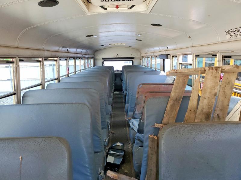 57962666 :رقم المزاد ، 1T7YN4E21C1150092 vin ، 2012 Thomas Saf-t-liner C2 مزاد بيع