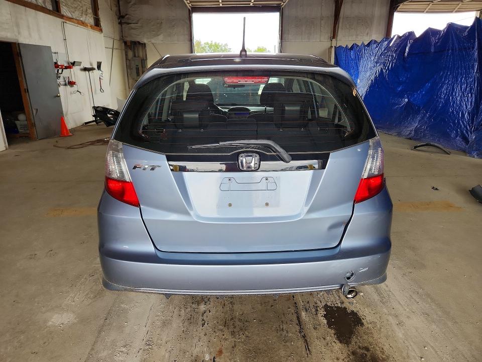 57651636 :رقم المزاد ، JHMGE8G5XBC005755 vin ، 2011 Honda Fit مزاد بيع