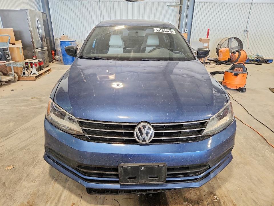 56164326 :رقم المزاد ، 3VWLA7AJ8FM210486 vin ، 2015 Volkswagen Jetta مزاد بيع