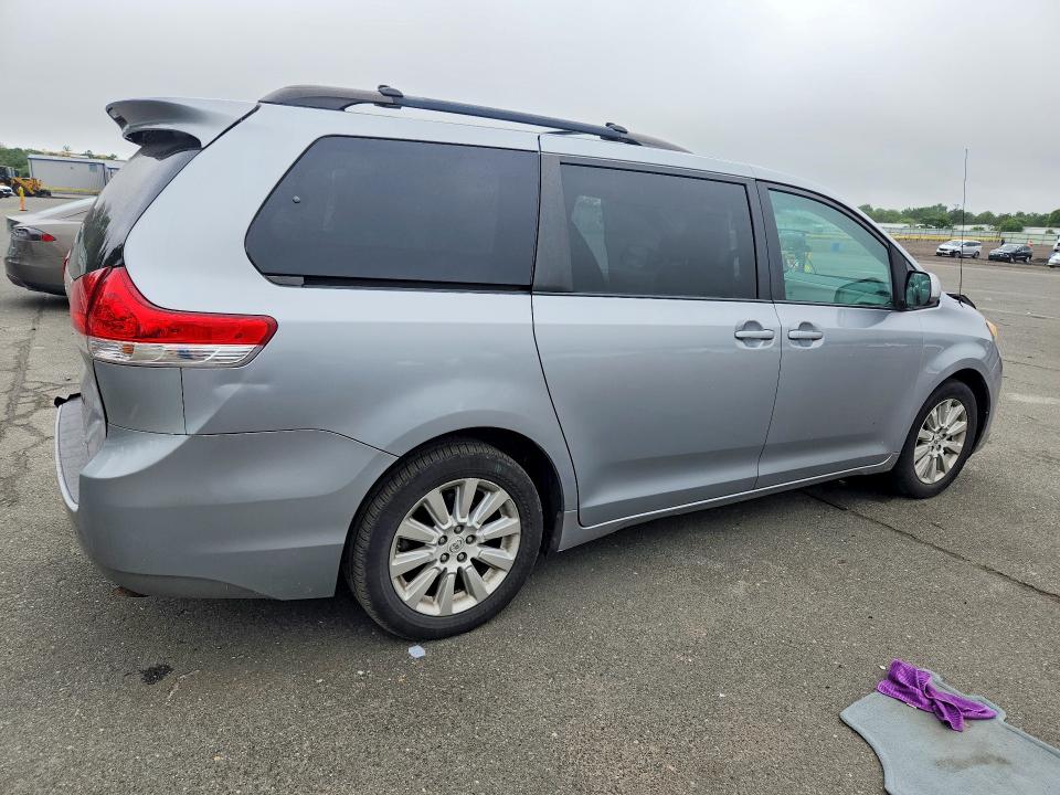 Продажа на аукционе авто 2012 Toyota Sienna, vin: 5TDJK3DC5CS036658, номер лота: 58311986