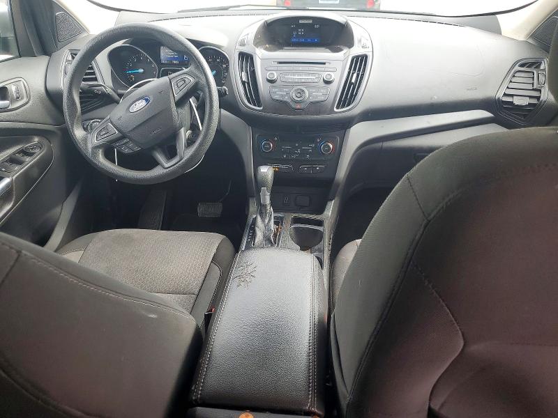56081686 :رقم المزاد ، 1FMCU0GD0HUA80913 vin ، 2017 Ford Escape مزاد بيع