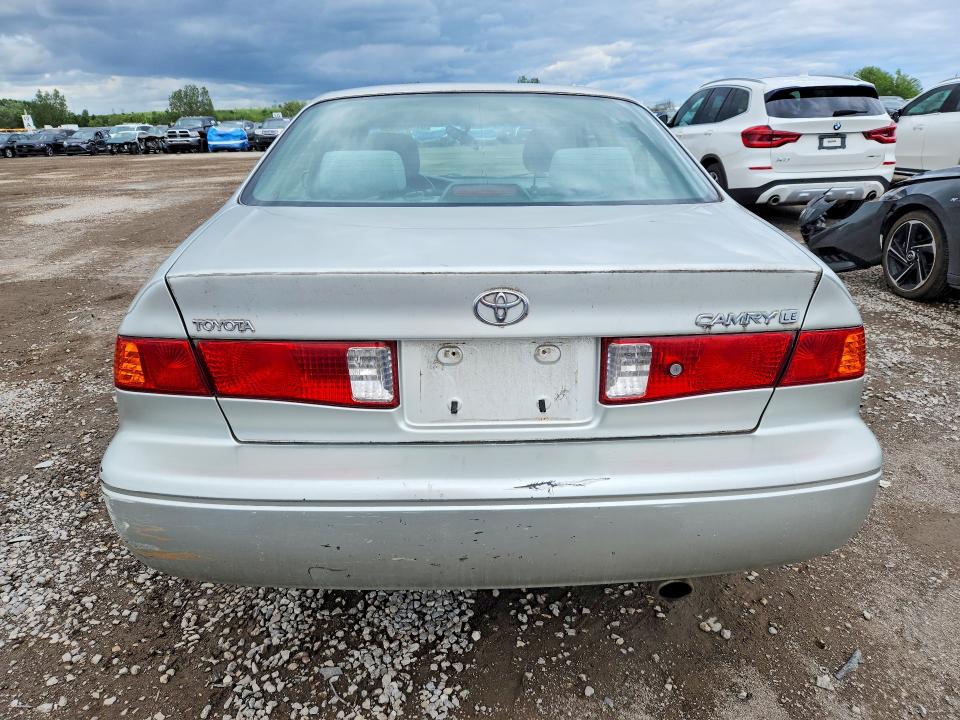 57460306 :رقم المزاد ، JT2BG22K8Y0457299 vin ، 2000 Toyota Camry مزاد بيع