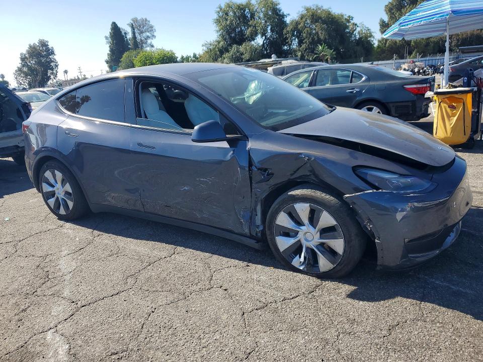 55649766 :رقم المزاد ، 7SAYGDED3PF968917 vin ، 2023 Tesla Model Y مزاد بيع