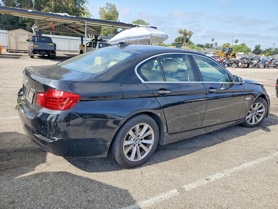 57599706 :رقم المزاد ، WBA5A5C56GD527824 vin ، 2016 Bmw 528 مزاد بيع