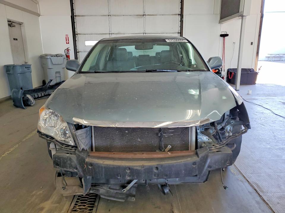 57536606 :رقم المزاد ، 4T1BK36B59U343319 vin ، 2009 Toyota Avalon مزاد بيع