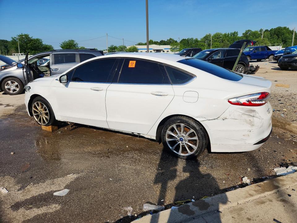 57429426 :رقم المزاد ، 3FA6P0H73HR370240 vin ، 2017 Ford Fusion مزاد بيع