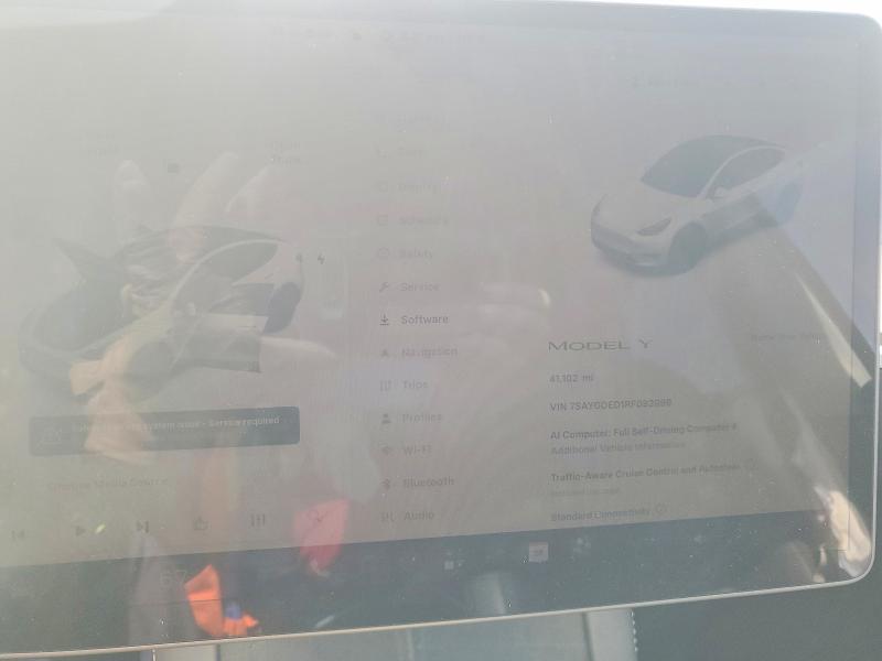 2024 Tesla Model Y მანქანა იყიდება აუქციონზე, vin: 7SAYGDED1RF093999, აუქციონის ნომერი: 58479426