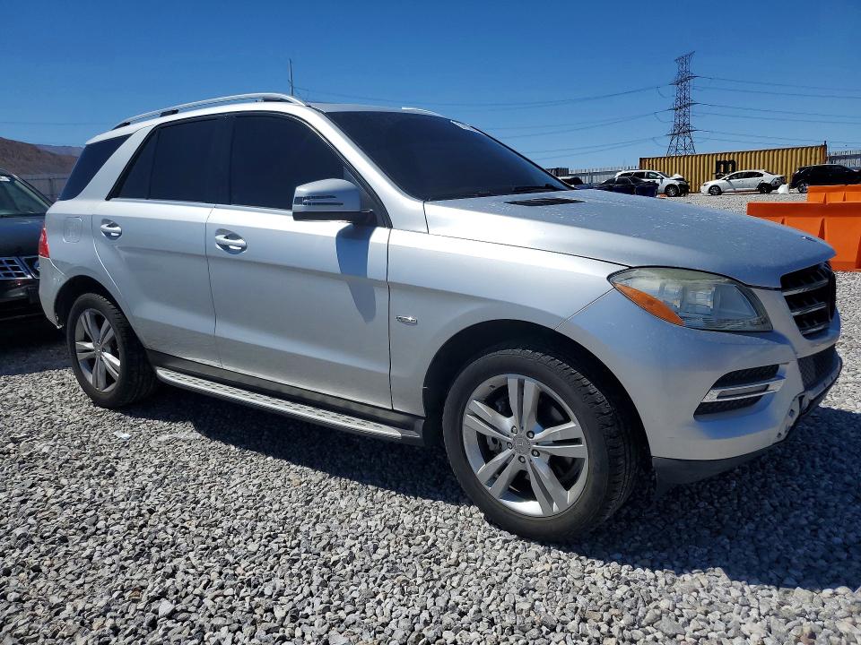 2012 Mercedes-benz Ml მანქანა იყიდება აუქციონზე, vin: 4JGDA5HB3CA014292, აუქციონის ნომერი: 57838226