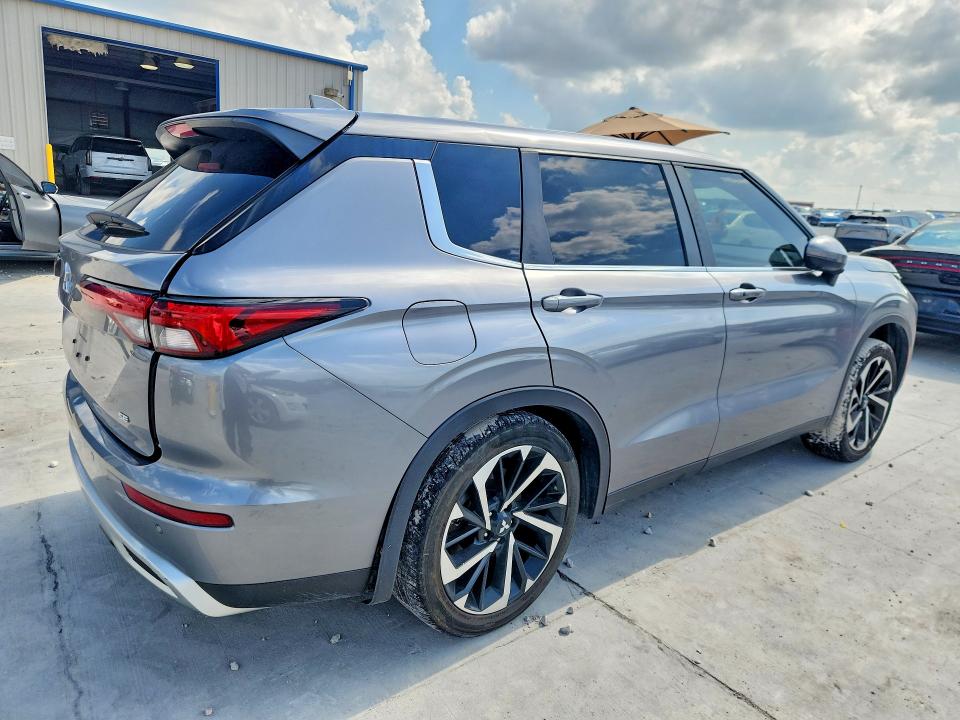 Продаж на аукціоні авто 2023 Mitsubishi Outlander, vin: JA4J3UA88PZ061829, номер лоту: 58200556