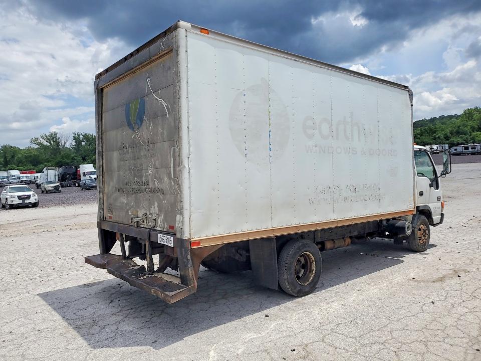 56975106 :رقم المزاد ، J8DB4B16X57001990 vin ، 2005 Gmc W4 مزاد بيع