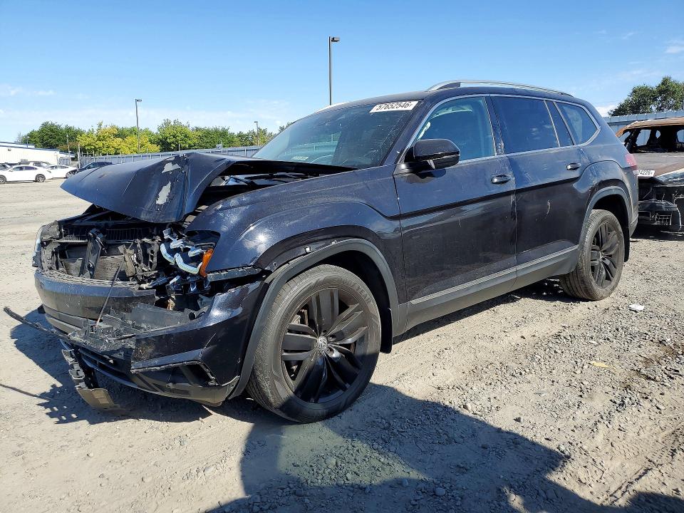 57652546 :رقم المزاد ، 1V2NR2CA1JC582264 vin ، 2018 Volkswagen Atlas مزاد بيع