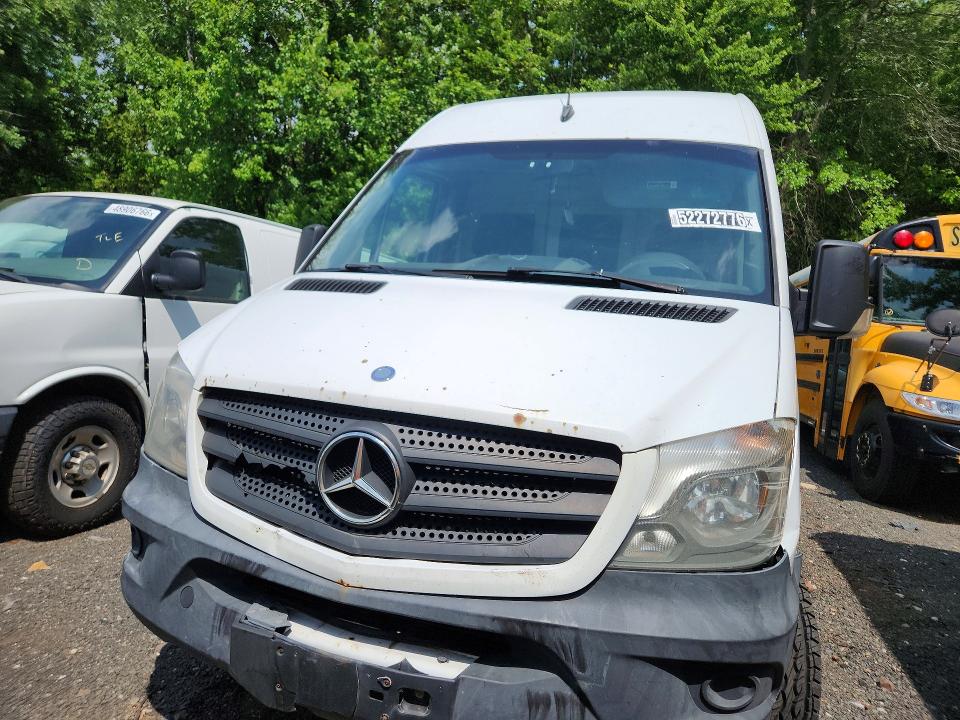 Продажа на аукционе авто 2015 Mercedes Benz Sprinter, vin: WD3PE8DC4F5972127, номер лота: 52272776