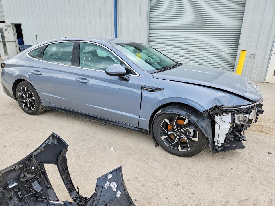 2025 Hyundai Sonata მანქანა იყიდება აუქციონზე, vin: KMHL64JA1SA447584, აუქციონის ნომერი: 56054786