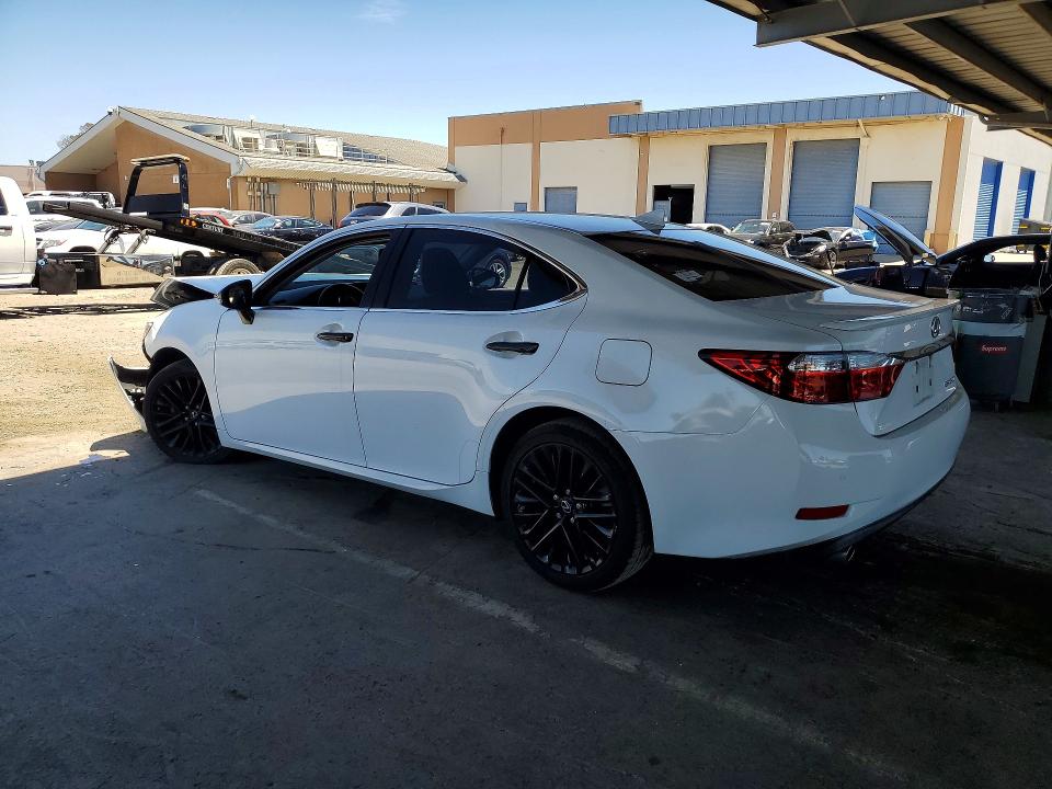 57047716 :رقم المزاد ، JTHBK1GG9F2180019 vin ، 2015 Lexus Es مزاد بيع